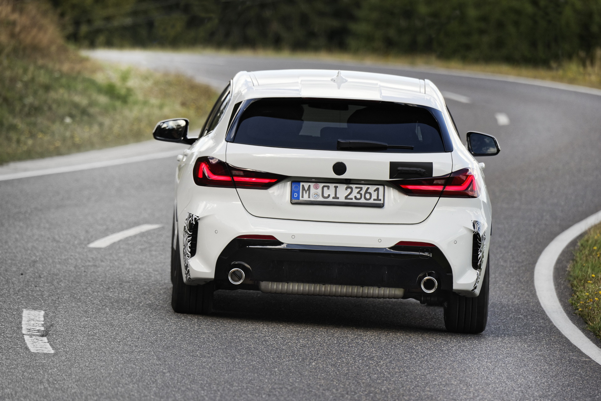 BMW sắp ra mắt xe nhỏ cạnh tranh Honda Civic, đánh thẳng vào phân khúc phổ thông - Ảnh 3.