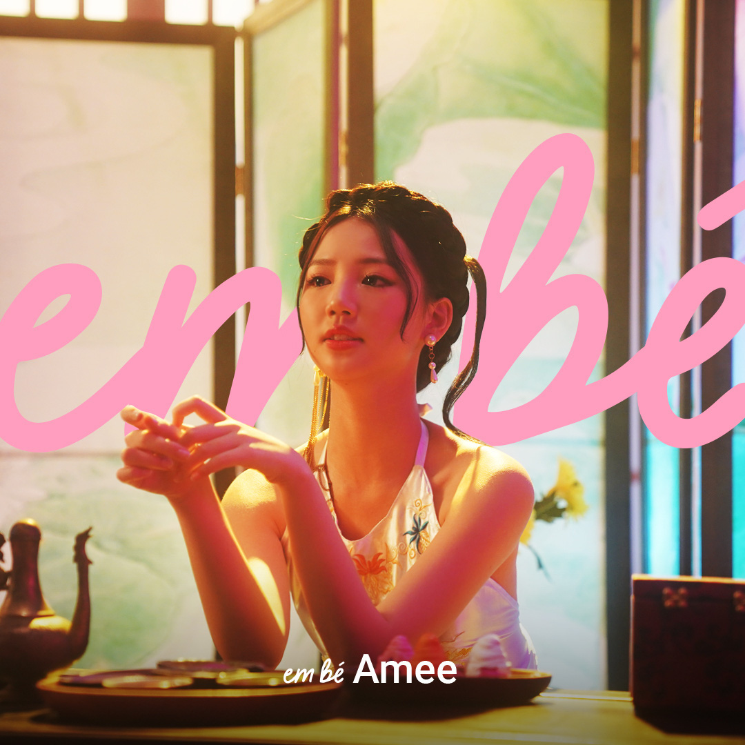 Làm “em bé” của Karik trong MV mới, Amee ngọt ngào “tung hint” cho cánh chị em: Bí quyết trở thành em bé trong mắt người thương trong bất kỳ thời kỳ nào - Ảnh 3.
