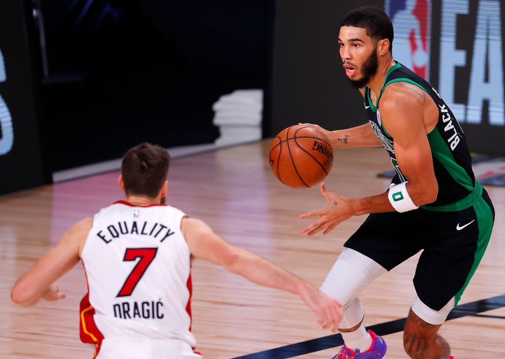 Bùng nổ ở hiệp 3 trước Miami Heat, Boston Celtics làm sống lại hy vọng tham dự NBA Finals - Ảnh 2.