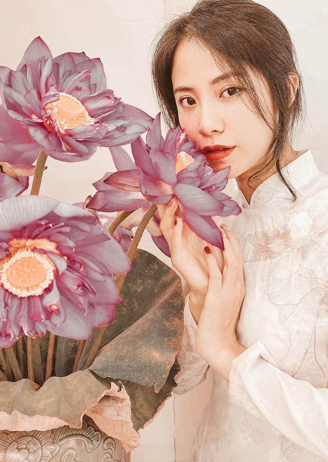 Khuất Quỳnh Hoa: “Tôi nợ tiền Lã Thanh Huyền đến giờ vẫn chưa trả được” - Ảnh 3. Khuất Quỳnh Hoa: “Tôi nợ tiền Lã Thanh Huyền đến giờ vẫn chưa trả được” - Ảnh 3.