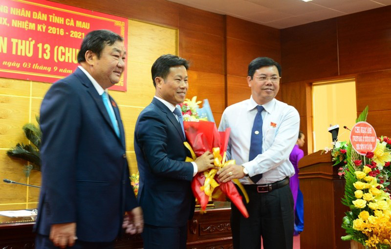 Cà Mau, Tuyên Quang có tân Chủ tịch UBND tỉnh - Ảnh 1.