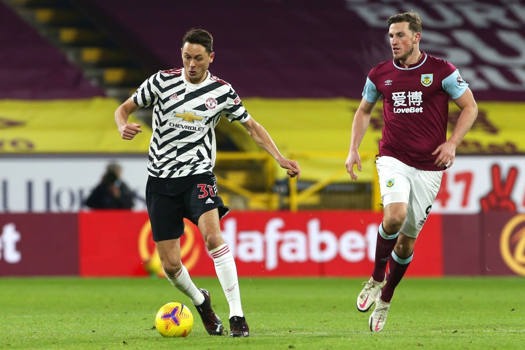 Chấm điểm cầu thủ MU vs Burnley: Pogba, Bailly rực sáng ngày &quot;Quỷ đỏ&quot; lên đầu bảng - Ảnh 6.