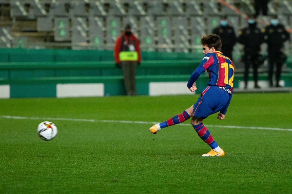 Barca vào chung kết Siêu cúp Tây Ban Nha sau loạt luân lưu 11 m cân não - Ảnh 10.