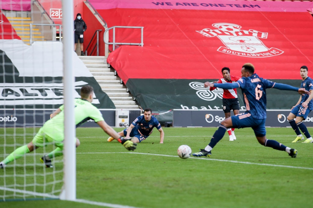 Hậu vệ phản lưới nhà, Arsenal cay đắng rời FA Cup  - Ảnh 3.