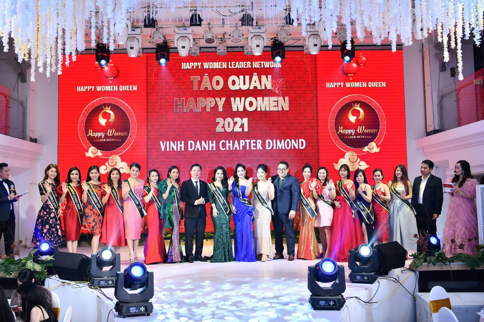 Chân dung Bùi Thanh Hương - Chủ tịch Happy Women - Trưởng ban tổ chức Táo quân 2021 - Ảnh 2.