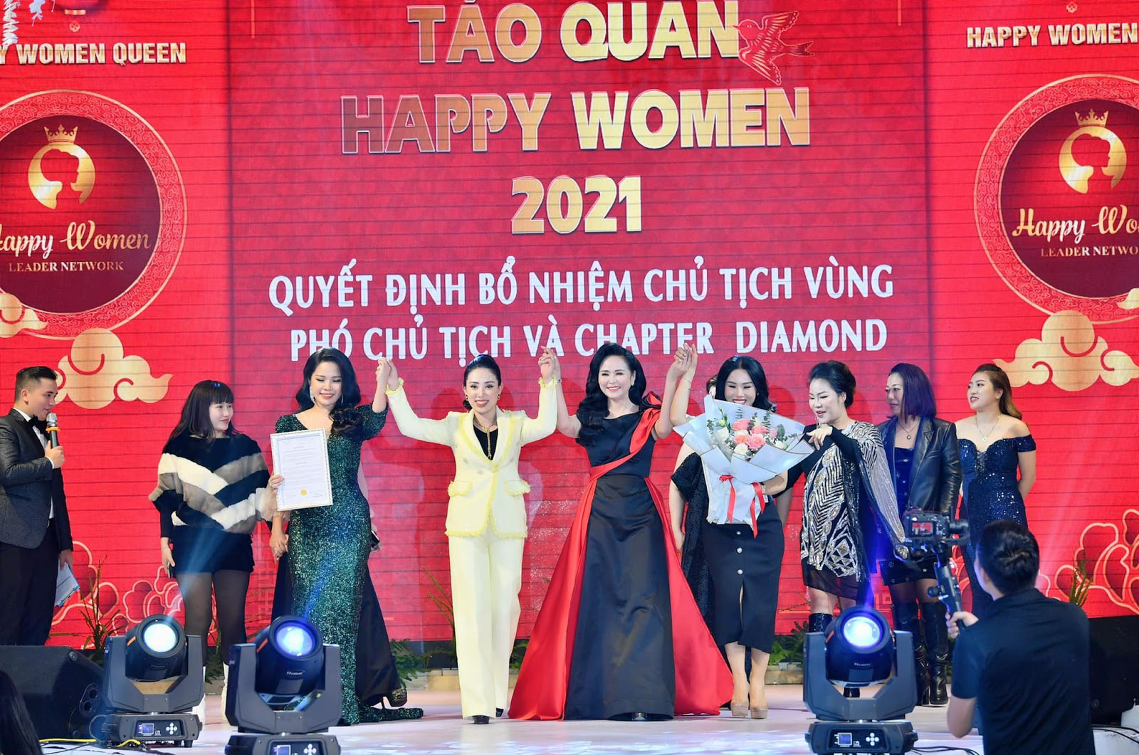 Chân dung Bùi Thanh Hương - Chủ tịch Happy Women - Trưởng ban tổ chức Táo quân 2021 - Ảnh 6.