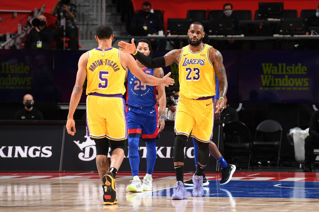 &quot;Tịt ngòi&quot; gần 7 phút ở hiệp 4, Los Angeles Lakers nhận thất bại thứ 2 liên tiếp ở sân khách - Ảnh 1.