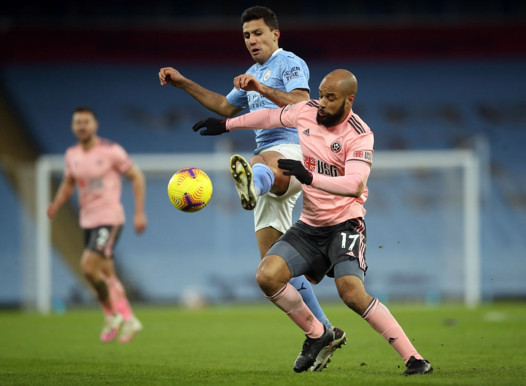 Thắng hú vía đội bóng vừa hạ MU, Man City gia tăng cách biệt với nhóm bám đuổi - Ảnh 5.