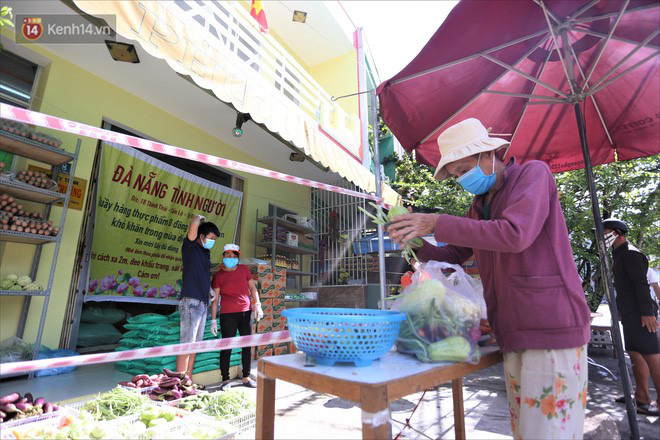 Những hình ảnh đẹp nhất trong chặng đường vững vàng Việt Nam vượt qua đại dịch năm 2020 - Ảnh 3.