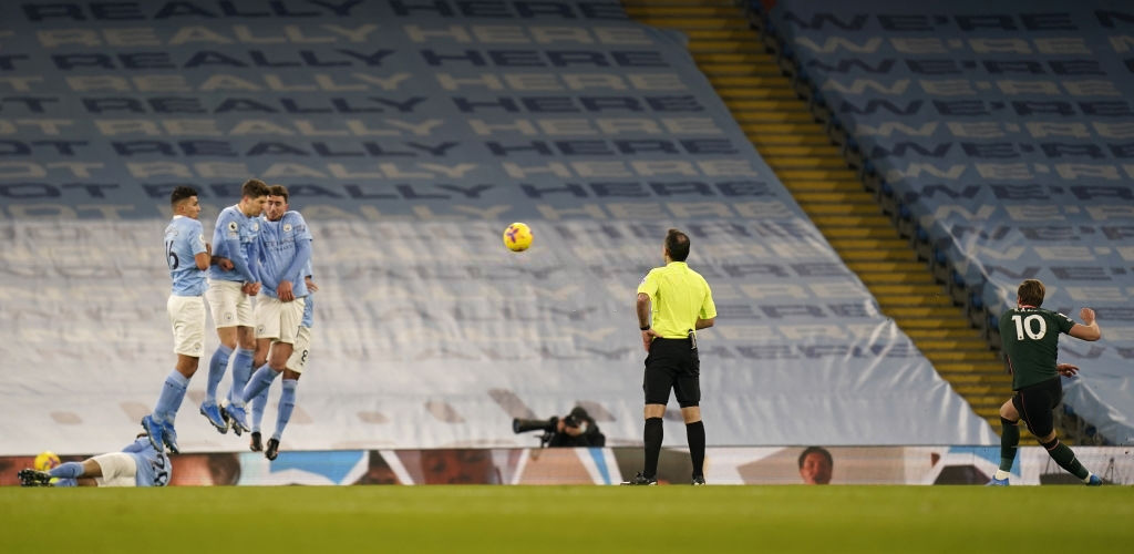 Đè bẹp Tottenham, Man City bỏ xa MU tới 8 điểm - Ảnh 2.