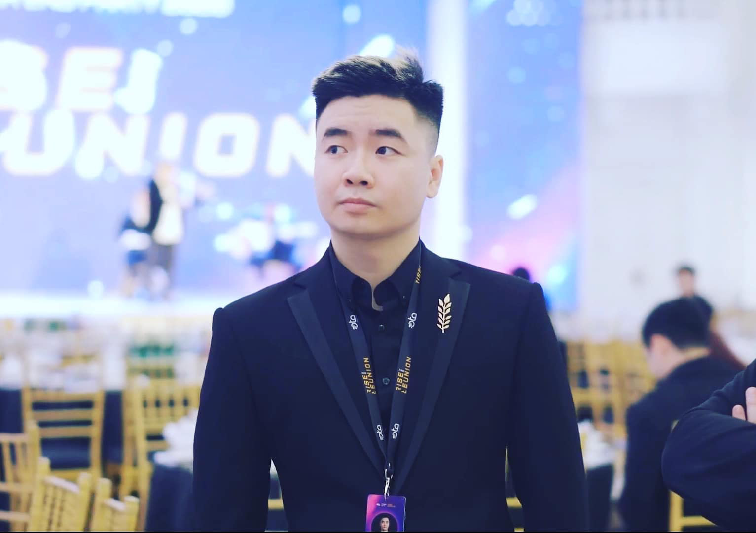Streamer Tín Dubai - Làm nên thương hiệu từ sự khác biệt - Ảnh 1.