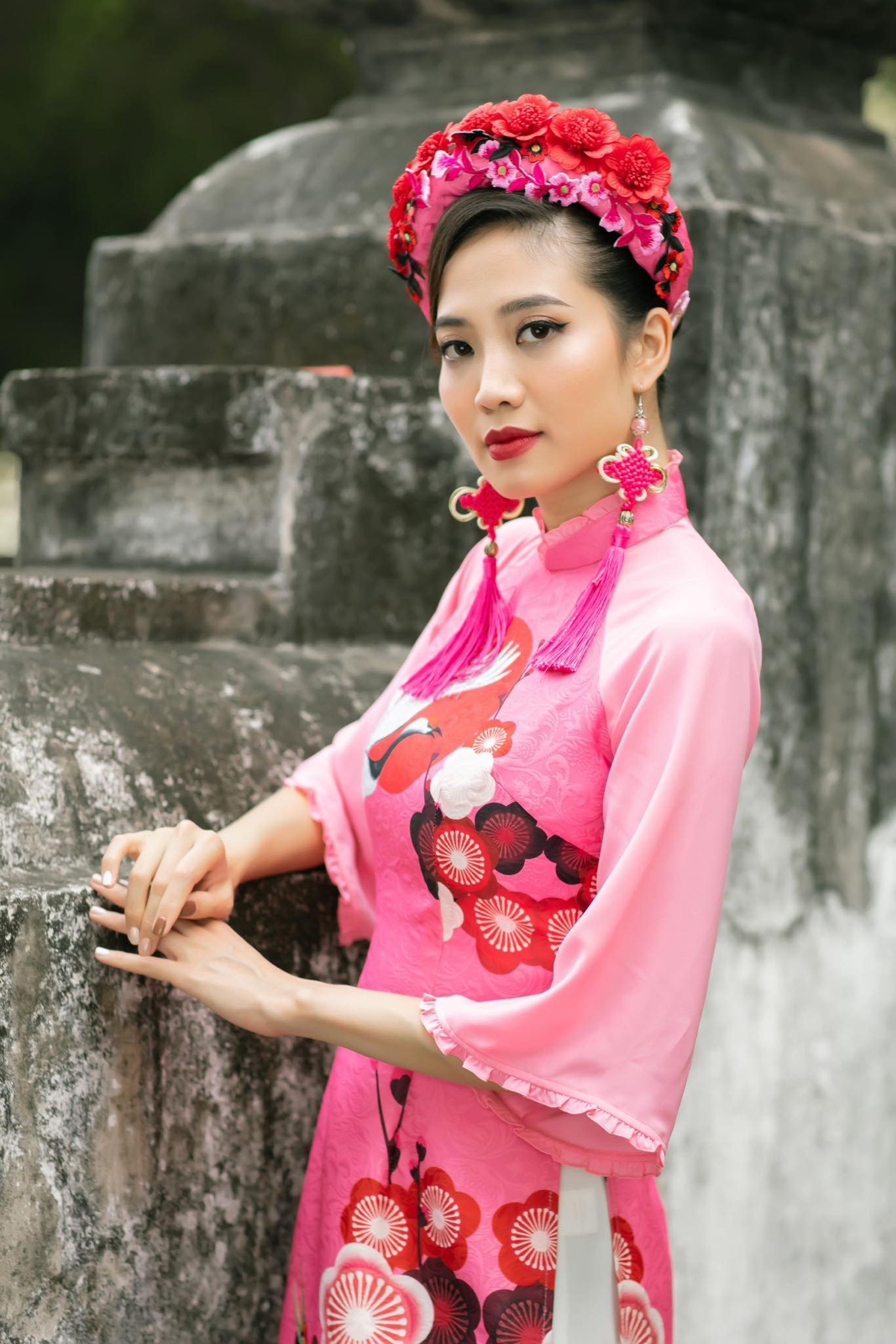 Ninh Hoàng Ngân khoe vẻ đẹp dịu dàng sau 6 tháng sinh con cho chồng doanh nhân - Ảnh 4.