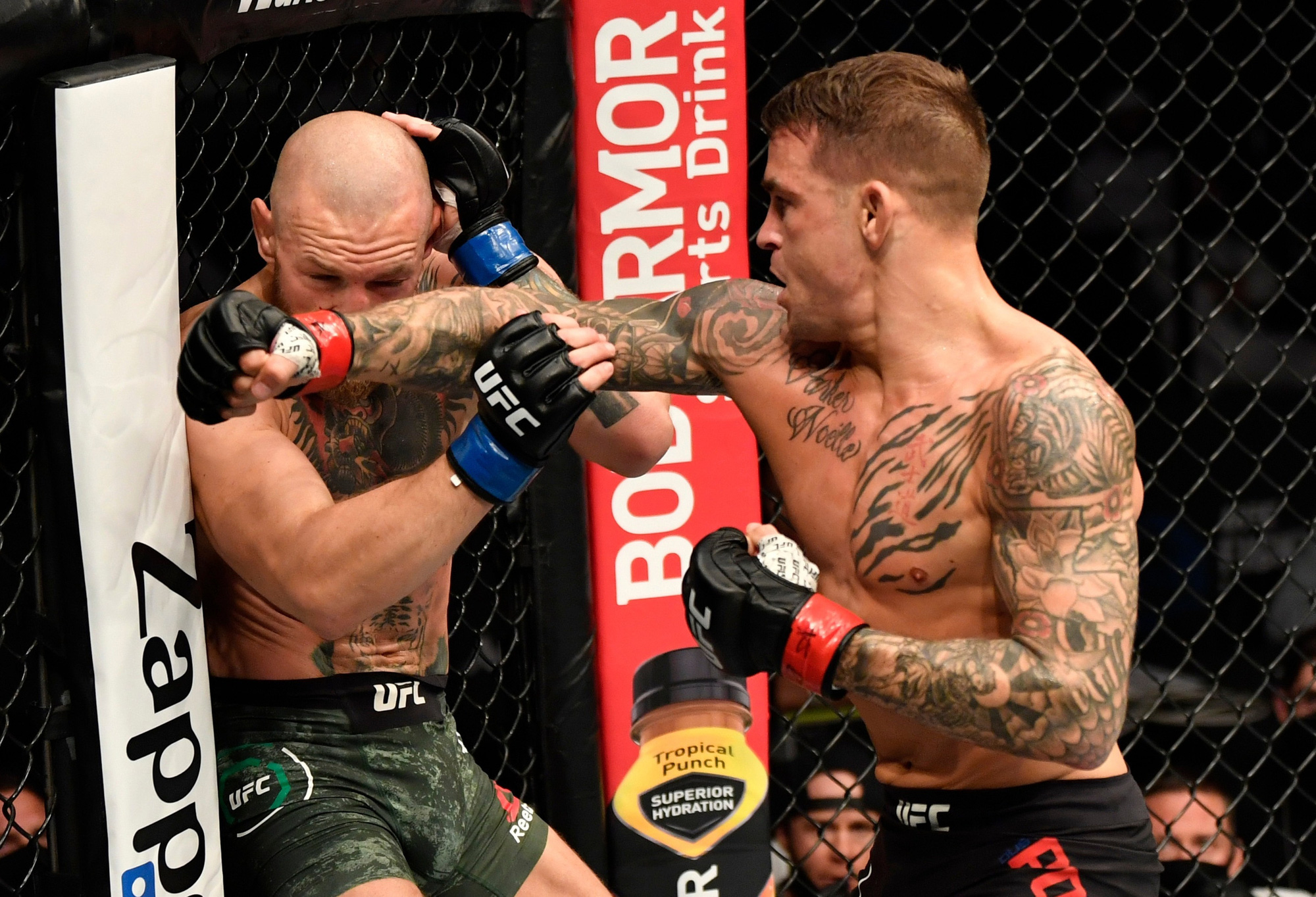 Nhà vô địch UFC Petr Yan chê Conor McGregor &quot;béo&quot; trong thất bại trước Dustin Poirier - Ảnh 2.