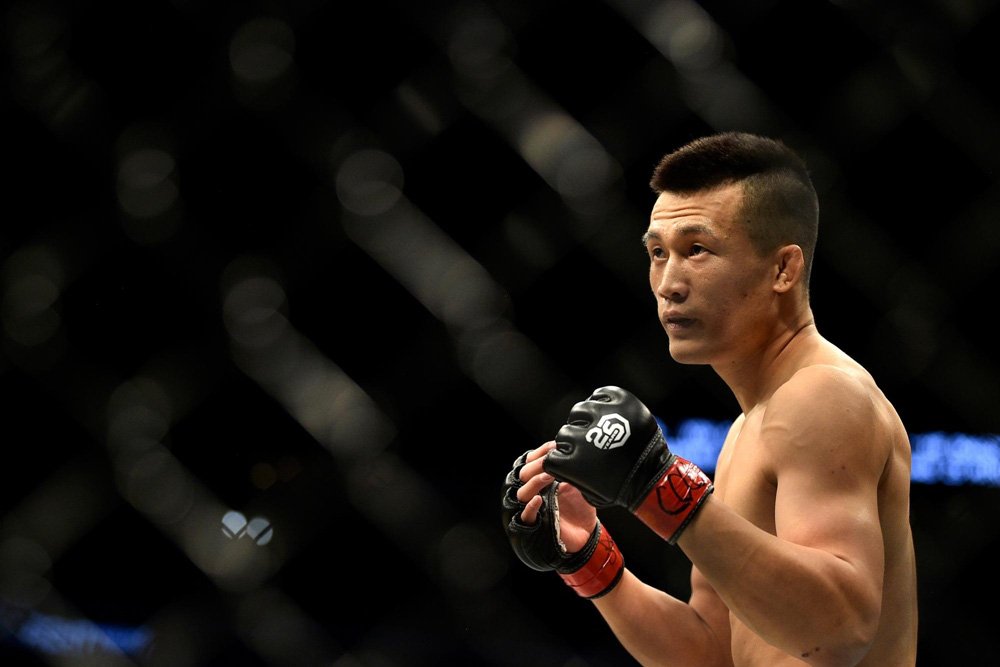 &quot;Zombie Hàn&quot; Chan Sung Jung suy sụp sau thất bại trước Brian Ortega, tăng liền một lúc 20kg - Ảnh 2.