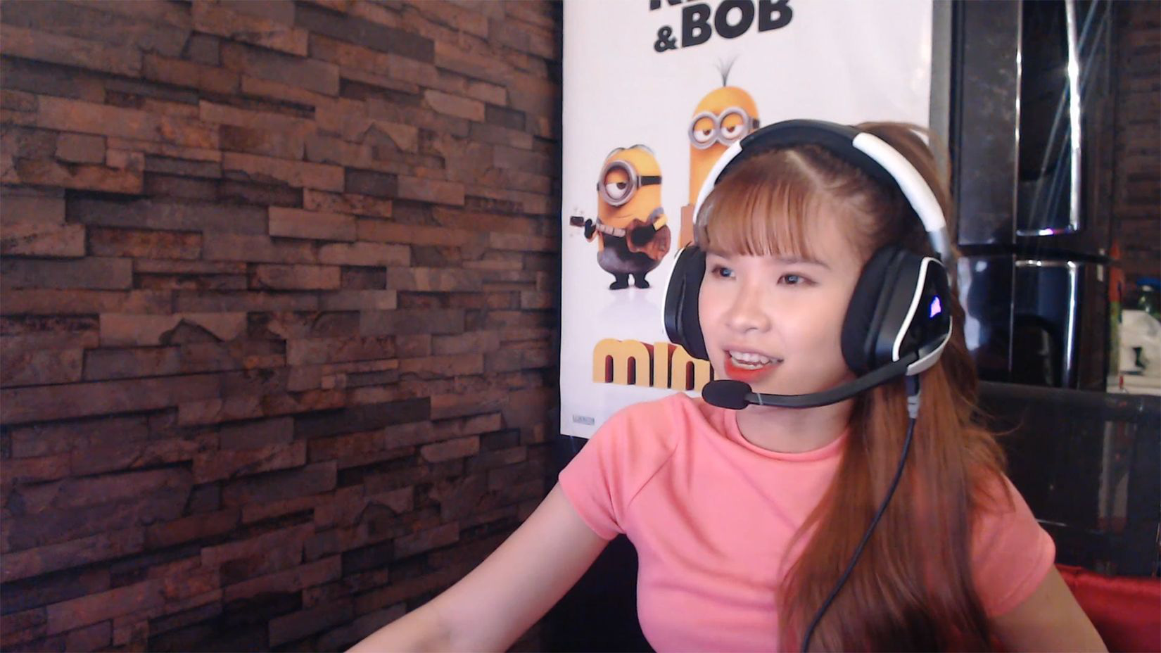 Vừa khai máy livestream đầu năm, streamer Khởi My đã bị anti fan ném đá không thương tiếc, lý do đưa ra gây bất ngờ - Ảnh 2.