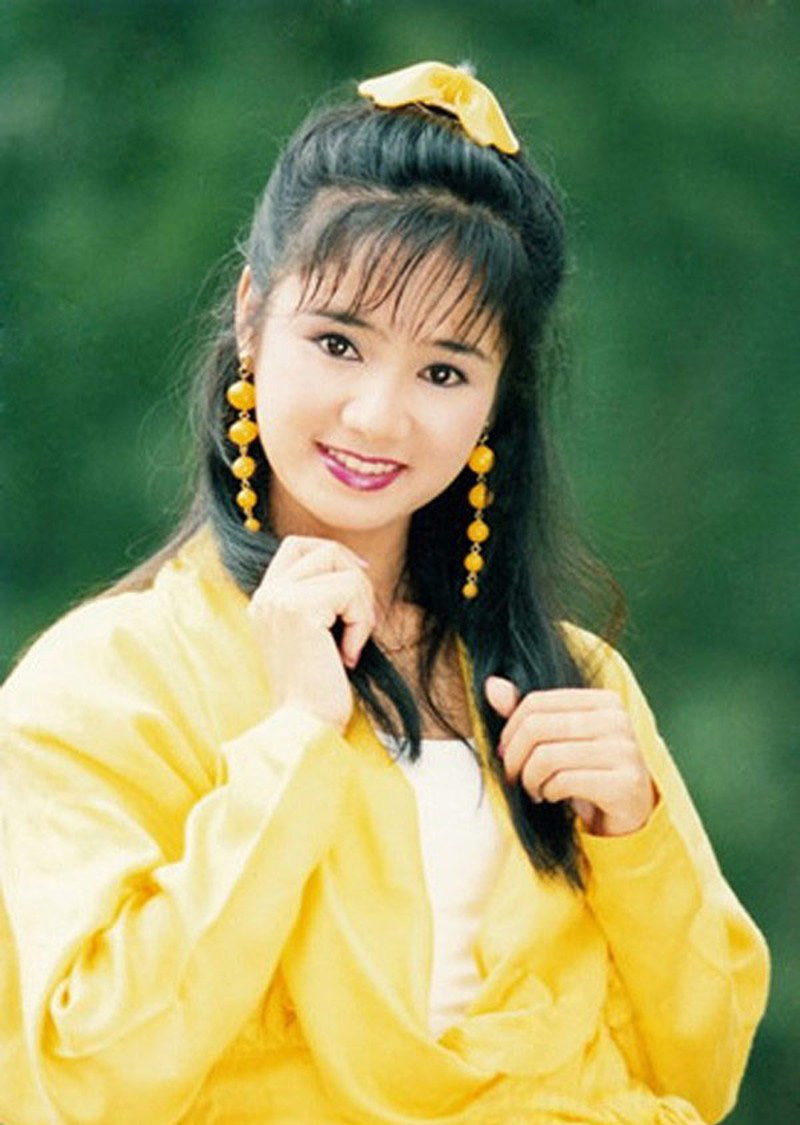 NSND Thu Hà: Nữ hoàng ảnh lịch thập niên 90 và cuộc sống kín tiếng tuổi 52 - Ảnh 4.