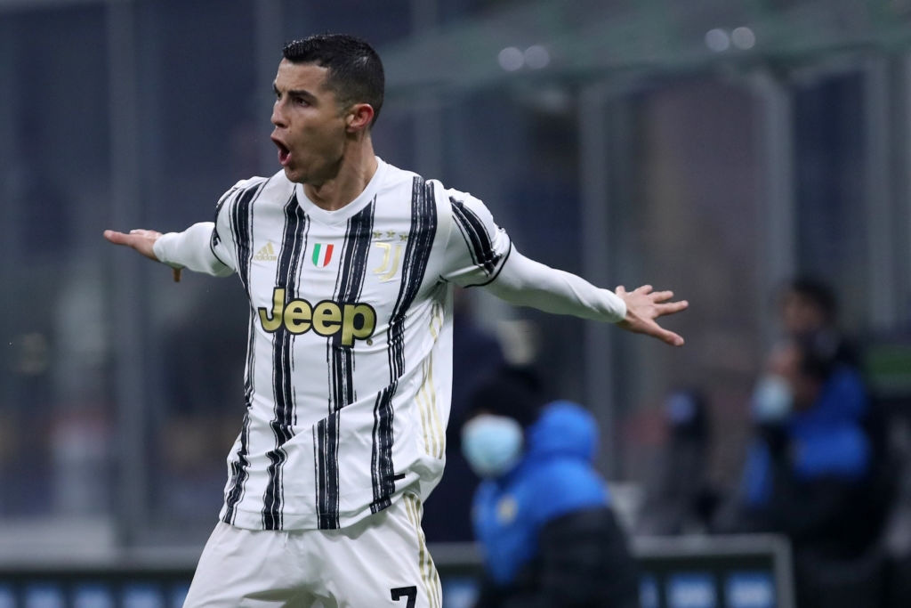 Ronaldo ghi cả 2 bàn giúp Juventus hạ gục Inter Milan ở bán kết Coppa Italia - Ảnh 1.