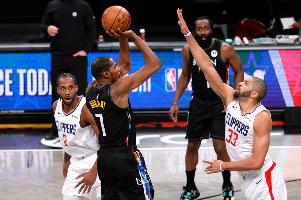 &quot;Big-3&quot; thay phiên tỏa sáng, Brooklyn Nets giành chiến thắng nghẹt thở trước Los Angeles Clippers - Ảnh 2.