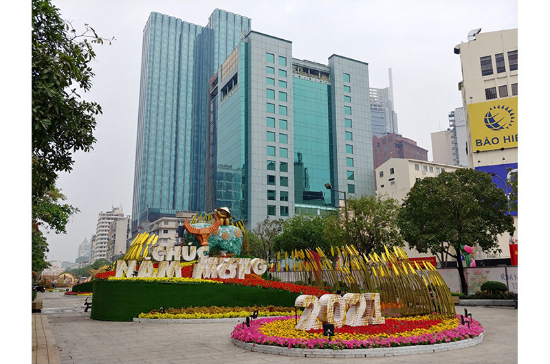 TP Hồ Chí Minh tạm dừng dịch vụ văn hóa, thể thao, vui chơi, giải trí từ 12 giờ ngày 9-2 - Ảnh 1.