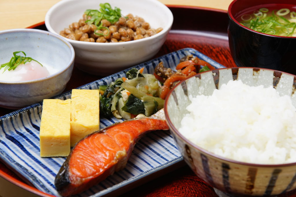 Nữ diễn viên Nhật Bản thường ăn những loại thực phẩm này, khiến tim đập nhanh, 9 mạch máu bị tắc nghẽn, có thể đột quỵ bất cứ lúc nào - Ảnh 2.