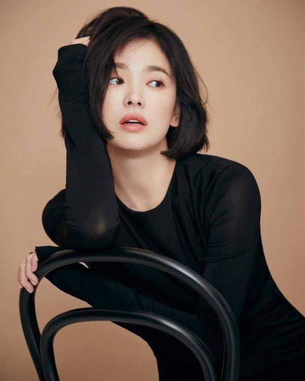 Phẫn nộ chuyện Song Hye Kyo cũng từng xuất hiện trong clip nóng chia sẻ tràn lan trên web 18  - Ảnh 2.