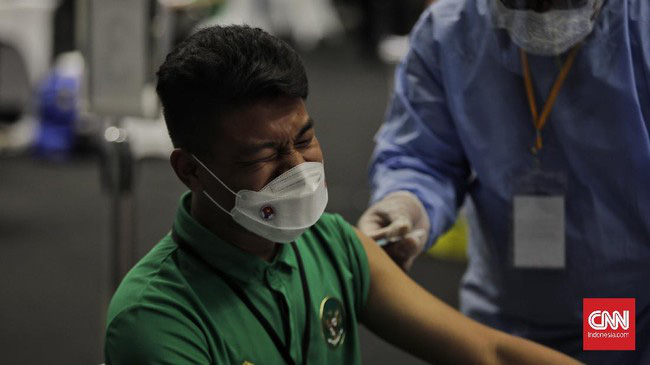 Đối thủ của tuyển Việt Nam sắp được tiêm vaccine Covid-19 - Ảnh 3.