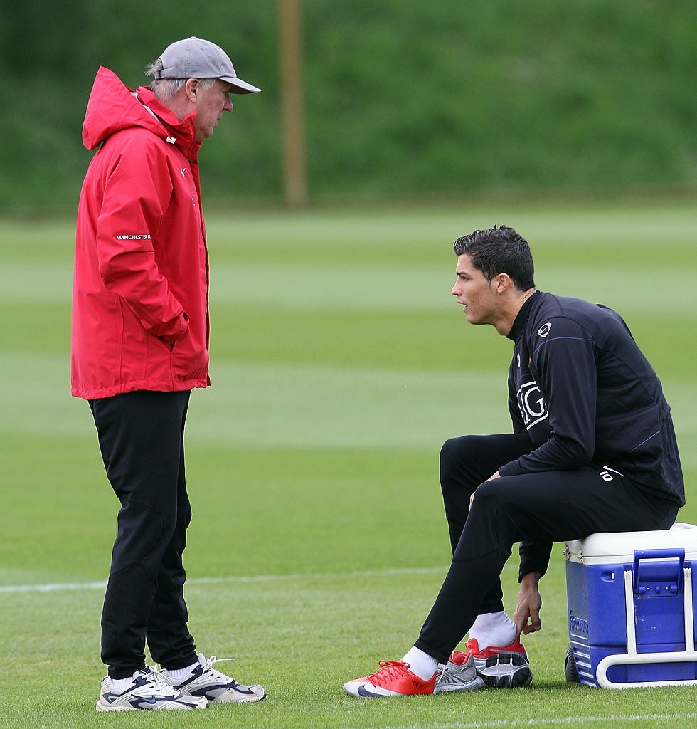 Sir Alex Ferguson phải quát thì Ronaldo mới chịu dừng tập