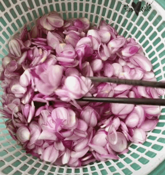 Cách làm hành phi giòn tan thơm nức - Ảnh 2.