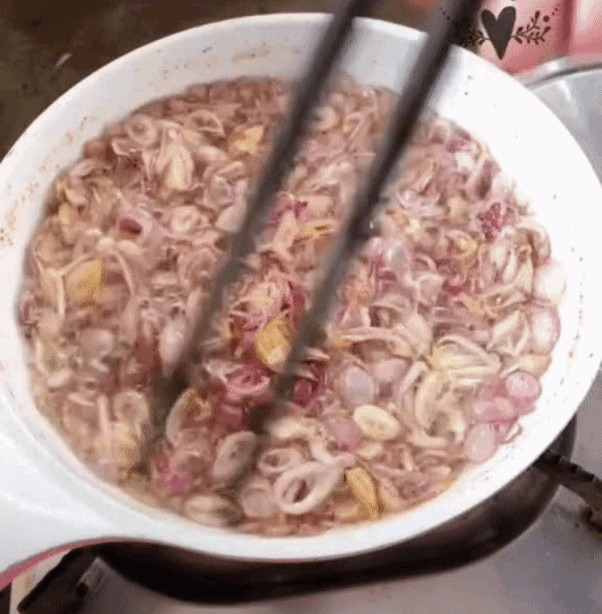 Cách làm hành phi giòn tan thơm nức - Ảnh 6.