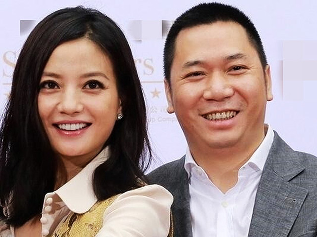Vợ chồng Triệu Vy bị khởi kiện - cổ phiếu nhiều công ty dưới tên Triệu Vy bị đóng băng  - Ảnh 3.