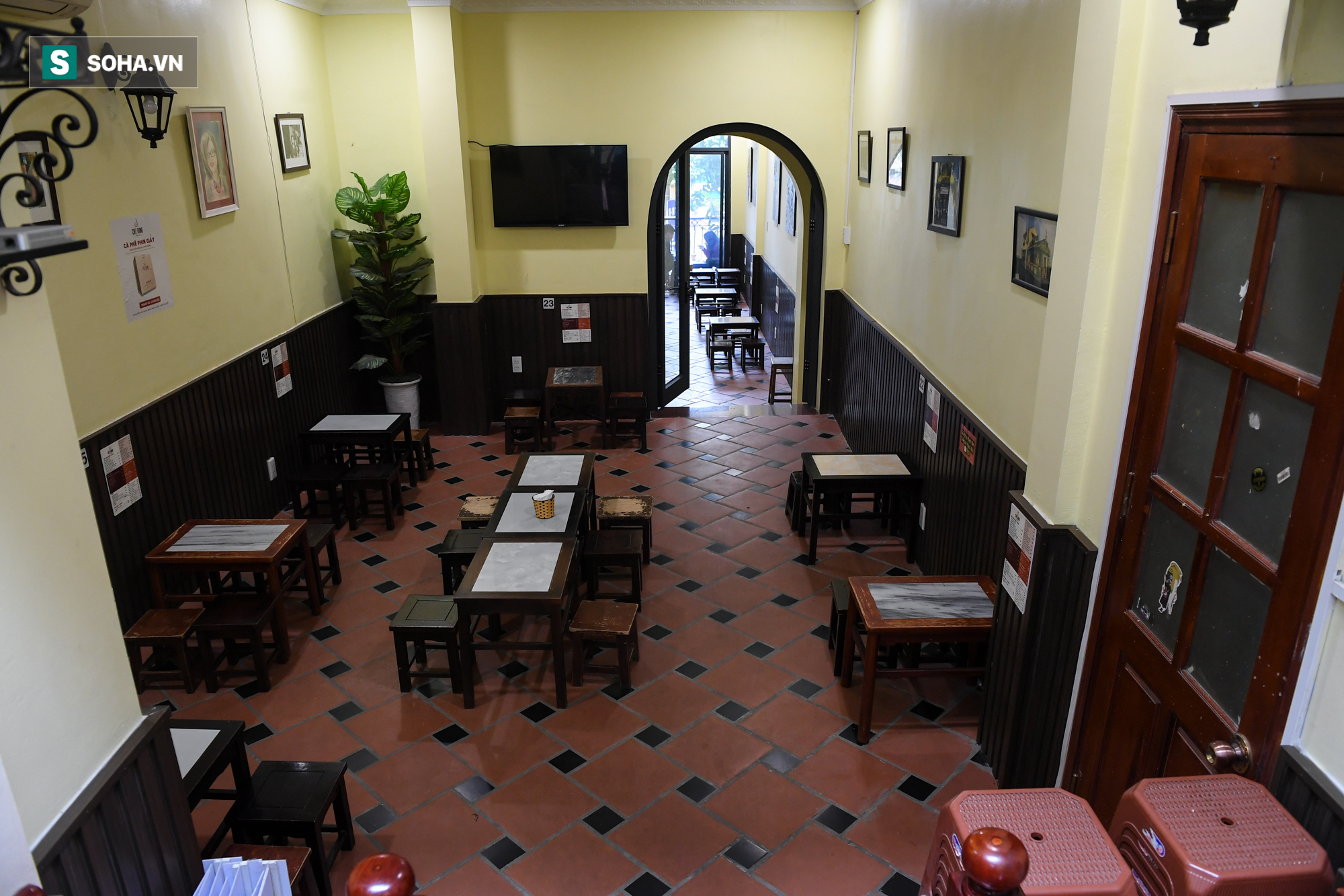 Chủ tịch hội đồng quản trị, tổng giám đốc đi từ Bắc Ninh ra Hà Nội ăn phở cho đã cơn thèm rồi lại đi về - Ảnh 8. Chủ tịch hội đồng quản trị, tổng giám đốc đi từ Bắc Ninh ra Hà Nội ăn phở cho đã cơn thèm rồi lại đi về - Ảnh 8.