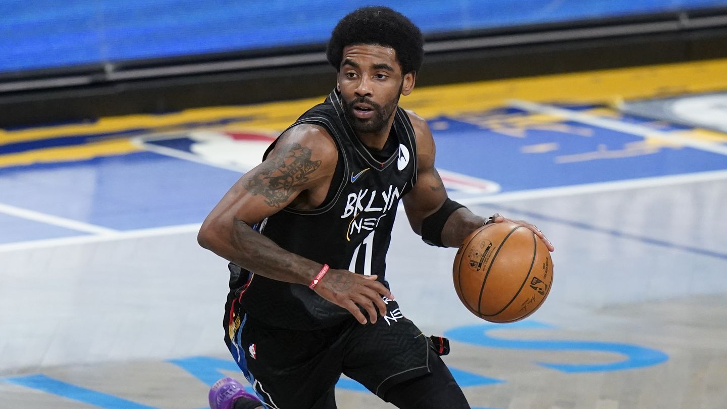 Ông chủ Brooklyn Nets nói gì về trường hợp của Kyrie Irving trước thềm mùa giải 2021-2022? - Ảnh 4.