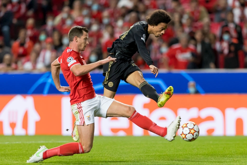 Bayern Munich thắng đậm Benfica dù bị từ chối đến hai bàn thắng - Ảnh 1.