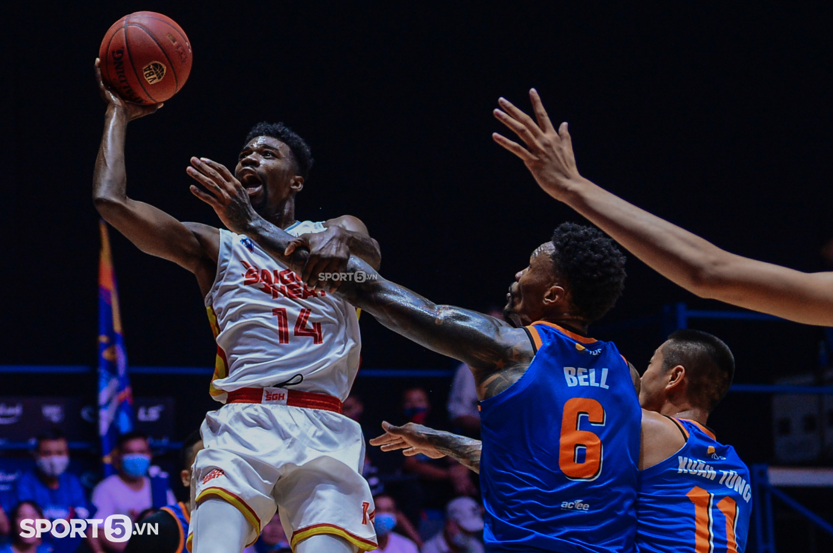 Saigon Heat thay đổi ngoại binh trong trận đối đầu Hanoi Buffaloes: Finals MVP 2020 Joshua Keyes trở lại - Ảnh 3.