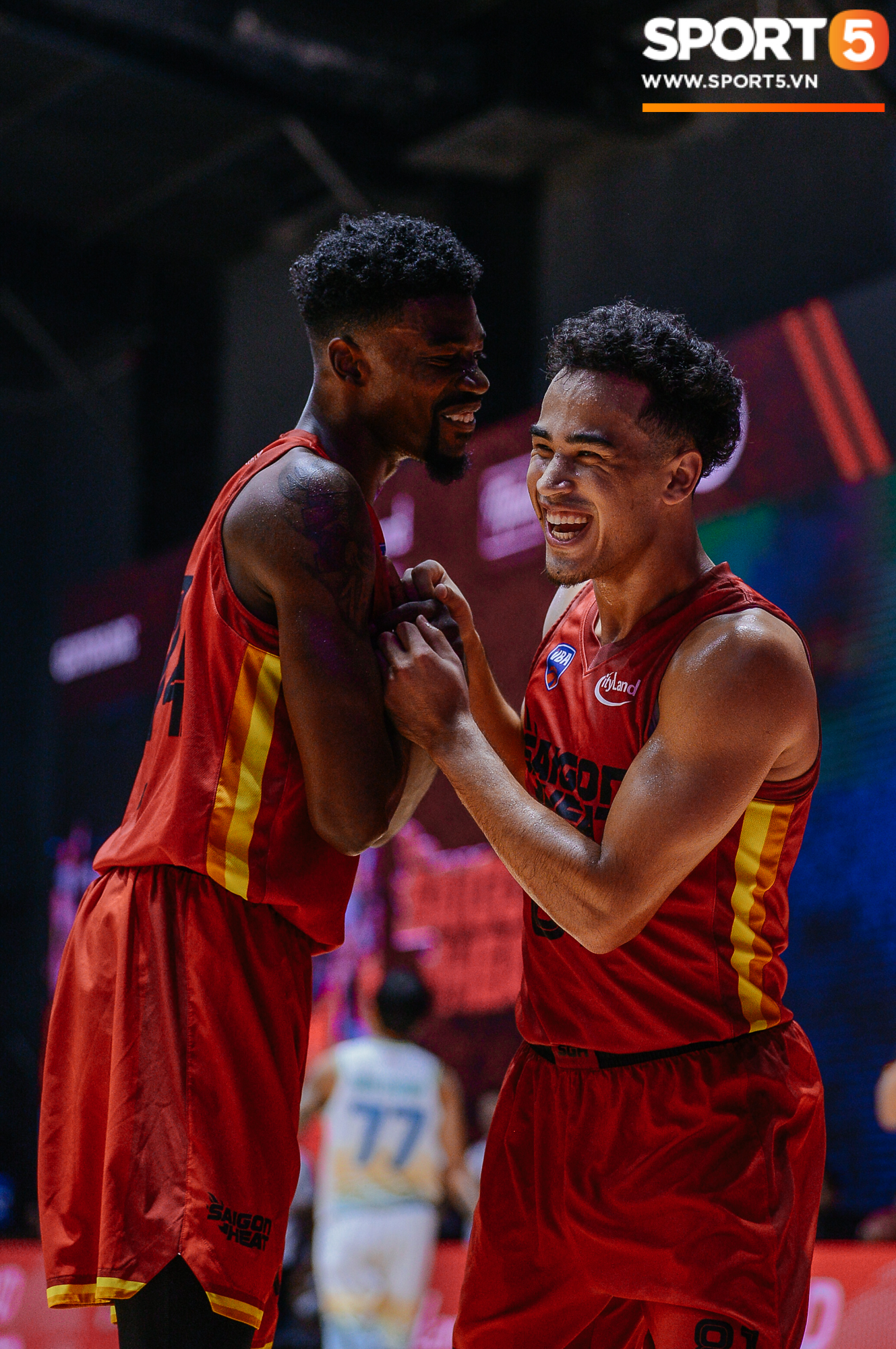 Saigon Heat thay đổi ngoại binh trong trận đối đầu Hanoi Buffaloes: Finals MVP 2020 Joshua Keyes trở lại - Ảnh 2.