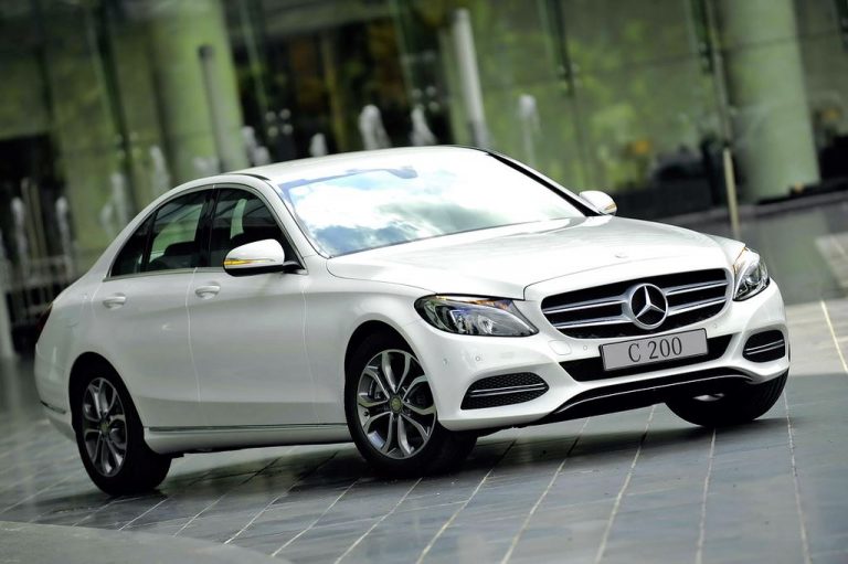 Mercedes-Benz Việt Nam triệu hồi gần 1.800 xe C200 do lỗi lỗi ECU - Ảnh 1.