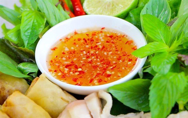 Pha nước mắm tỏi ớt 1 lần dùng được cả vài tuần - chị em nhất định phải thử ngay! - Ảnh 8.