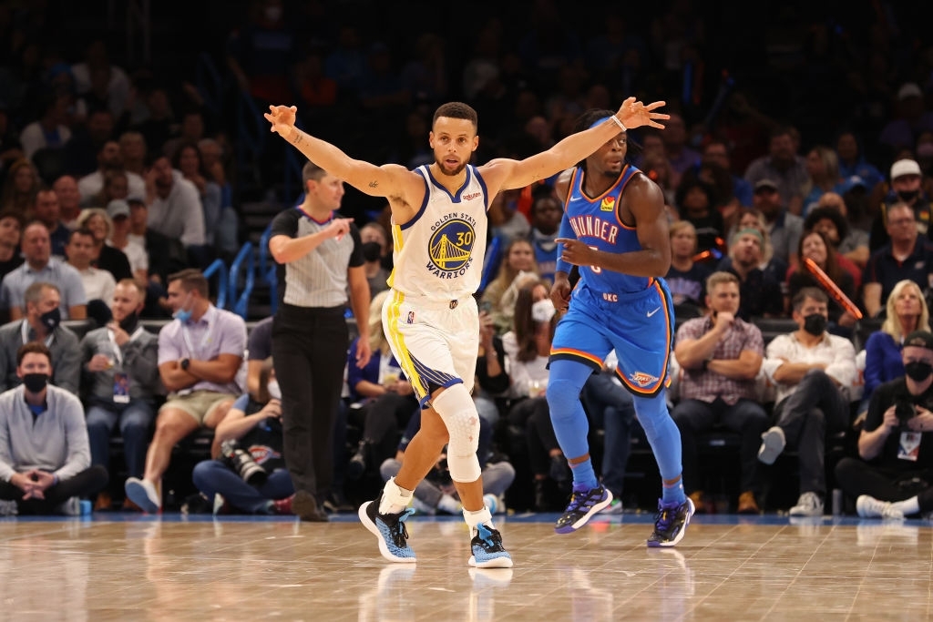 Golden State Warriors ngược dòng xuất sắc, bảo vệ thành tích bất bại từ đầu mùa - Ảnh 3.