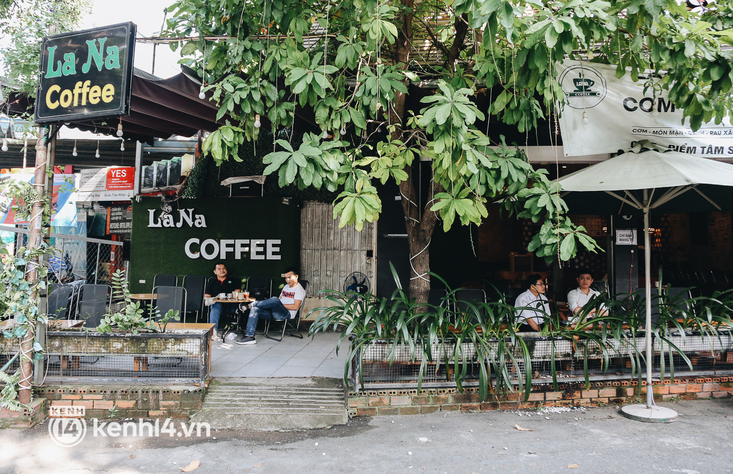 Lâu lắm rồi người Sài Gòn mới được ngồi thưởng thức cafe tại quán! - Ảnh 13.