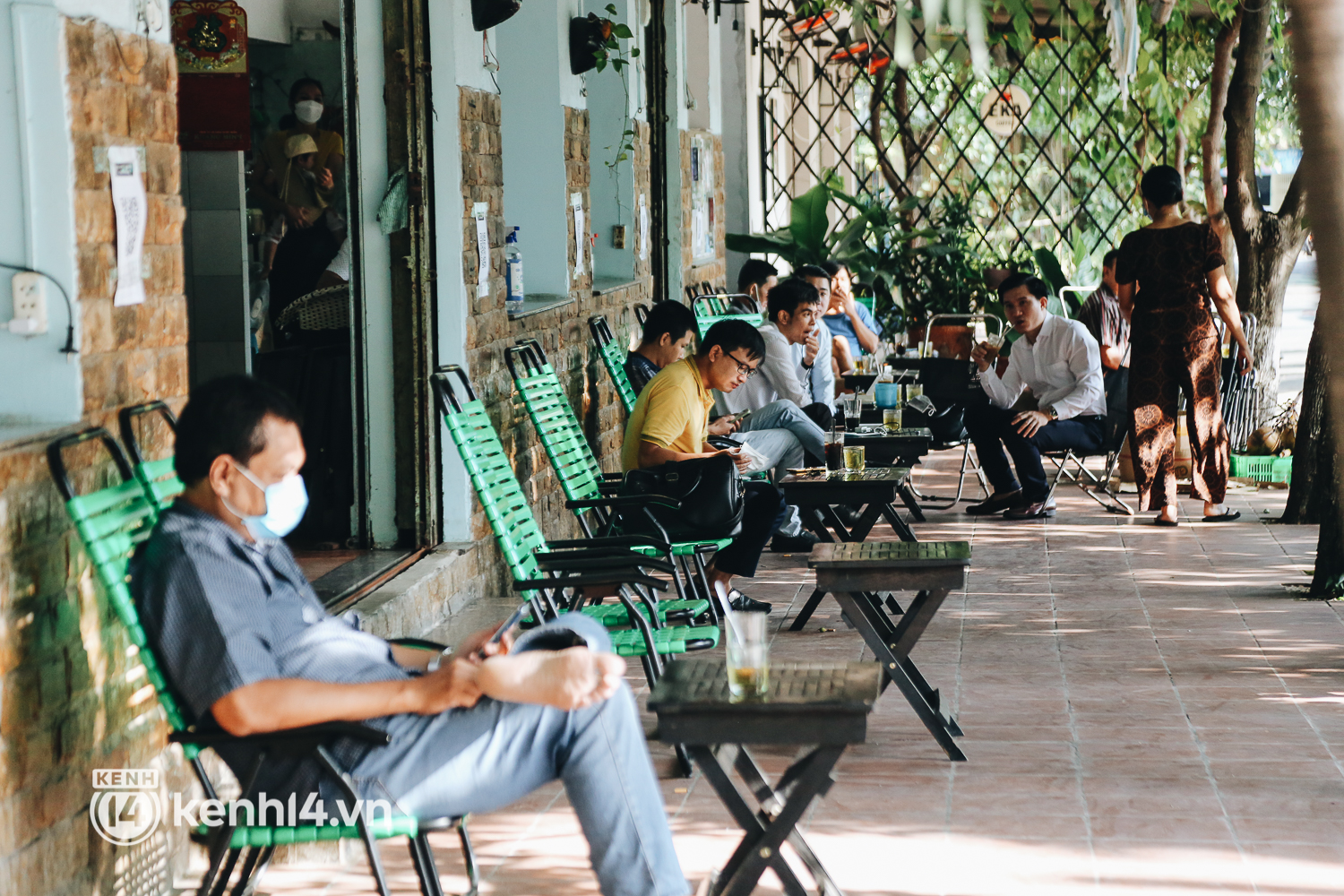 Lâu lắm rồi người Sài Gòn mới được ngồi thưởng thức cafe tại quán! - Ảnh 11.