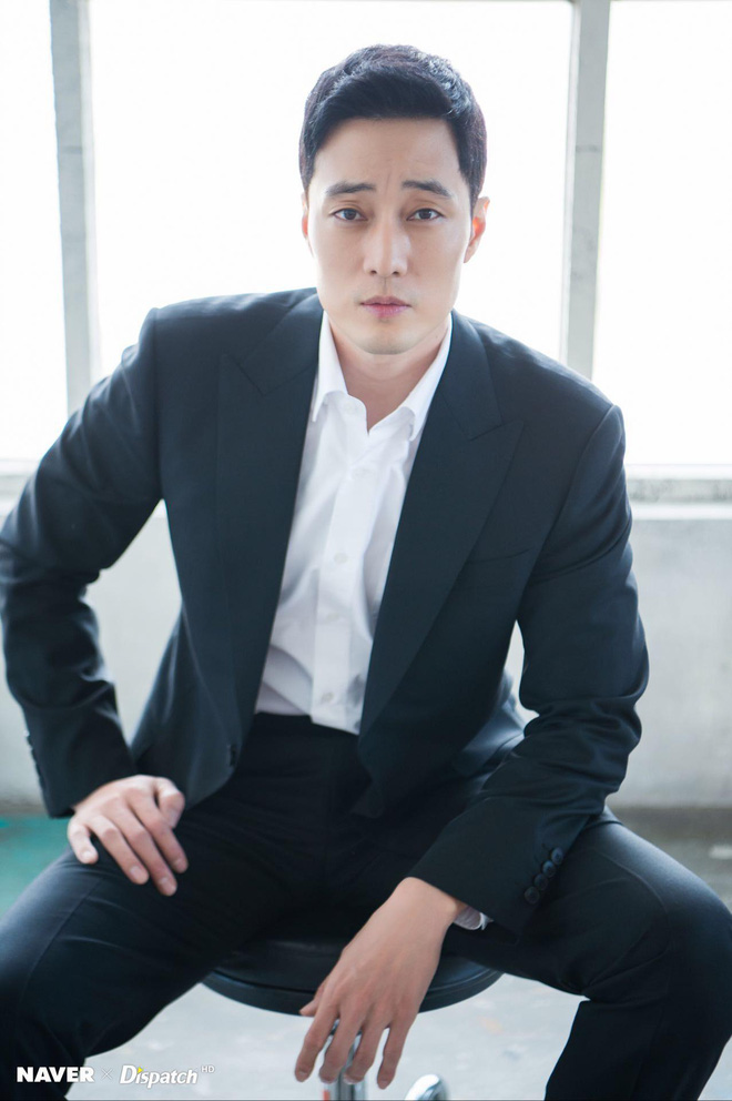 &quot;Ông chú đẹp trai&quot; So Ji Sub tái xuất màn ảnh nhỏ sau khi kết hôn với vợ trẻ kém 17 tuổi - Ảnh 3.