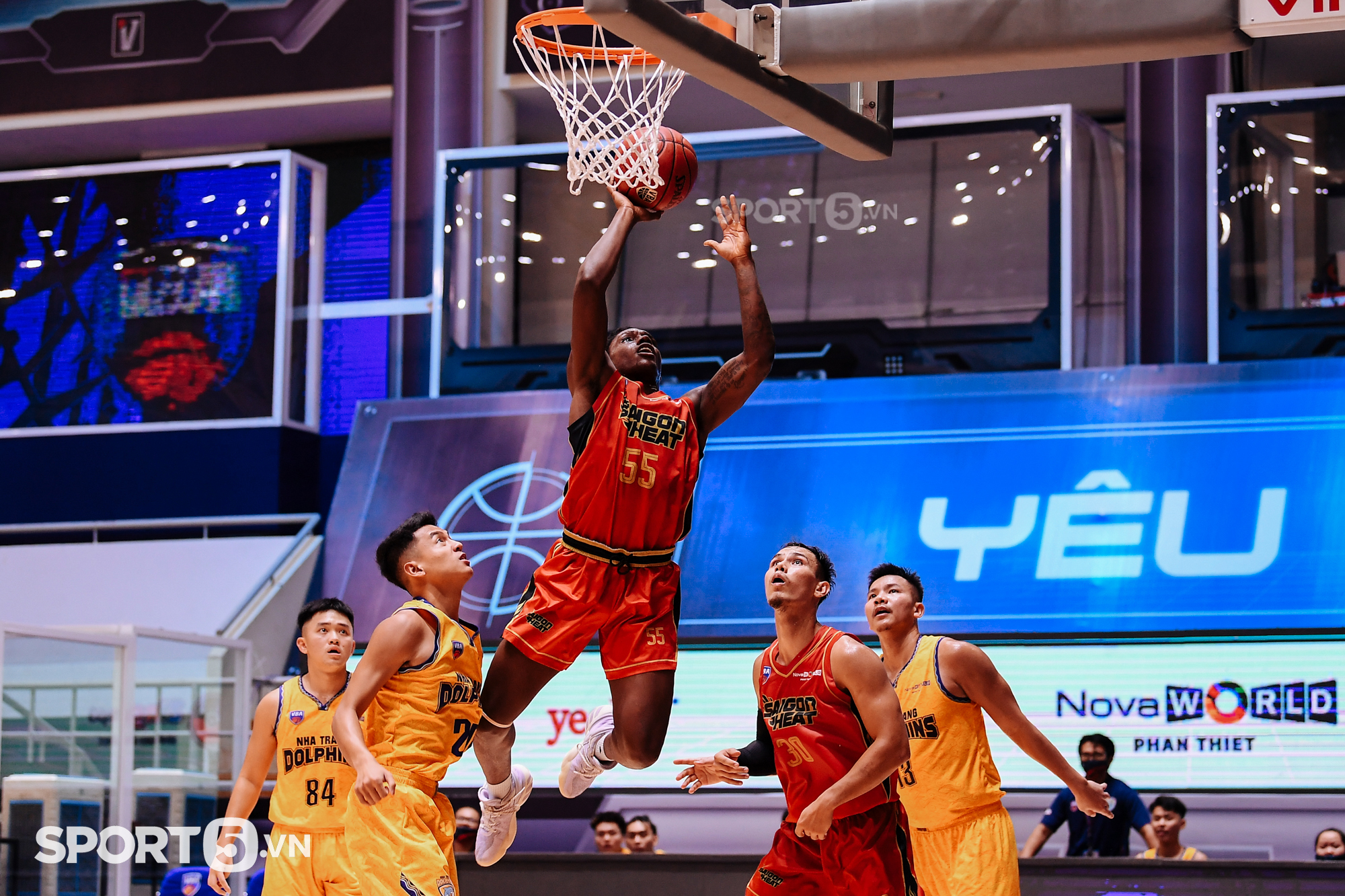 Tân binh Saigon Heat chiếm trọn spotlight trong trận mở màn VBA Premier Bubble Games 2021 - Ảnh 3.