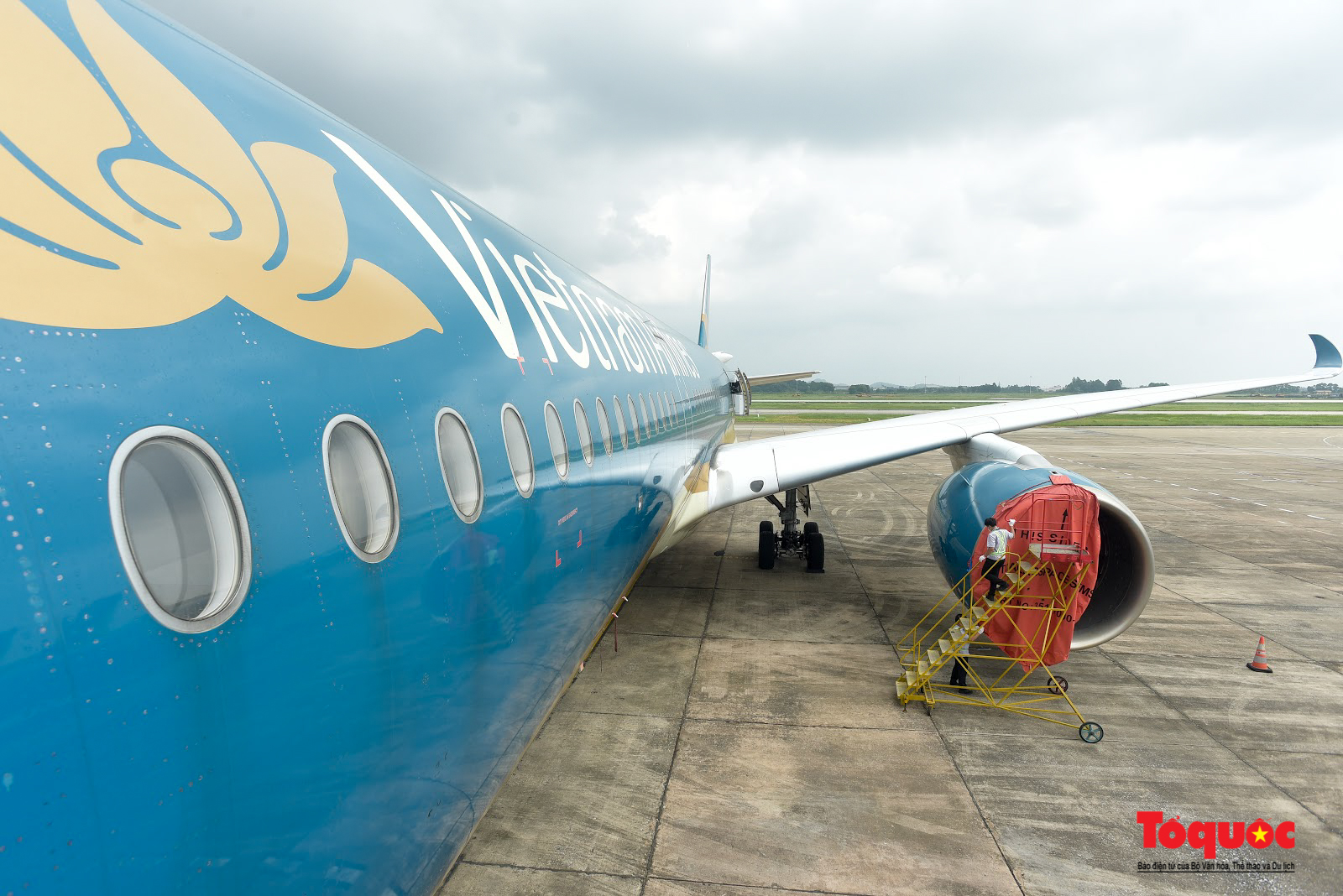 Hàng không Việt Nam bảo dưỡng máy bay chuẩn bị trở lại bầu trời nội địa - Ảnh 7.