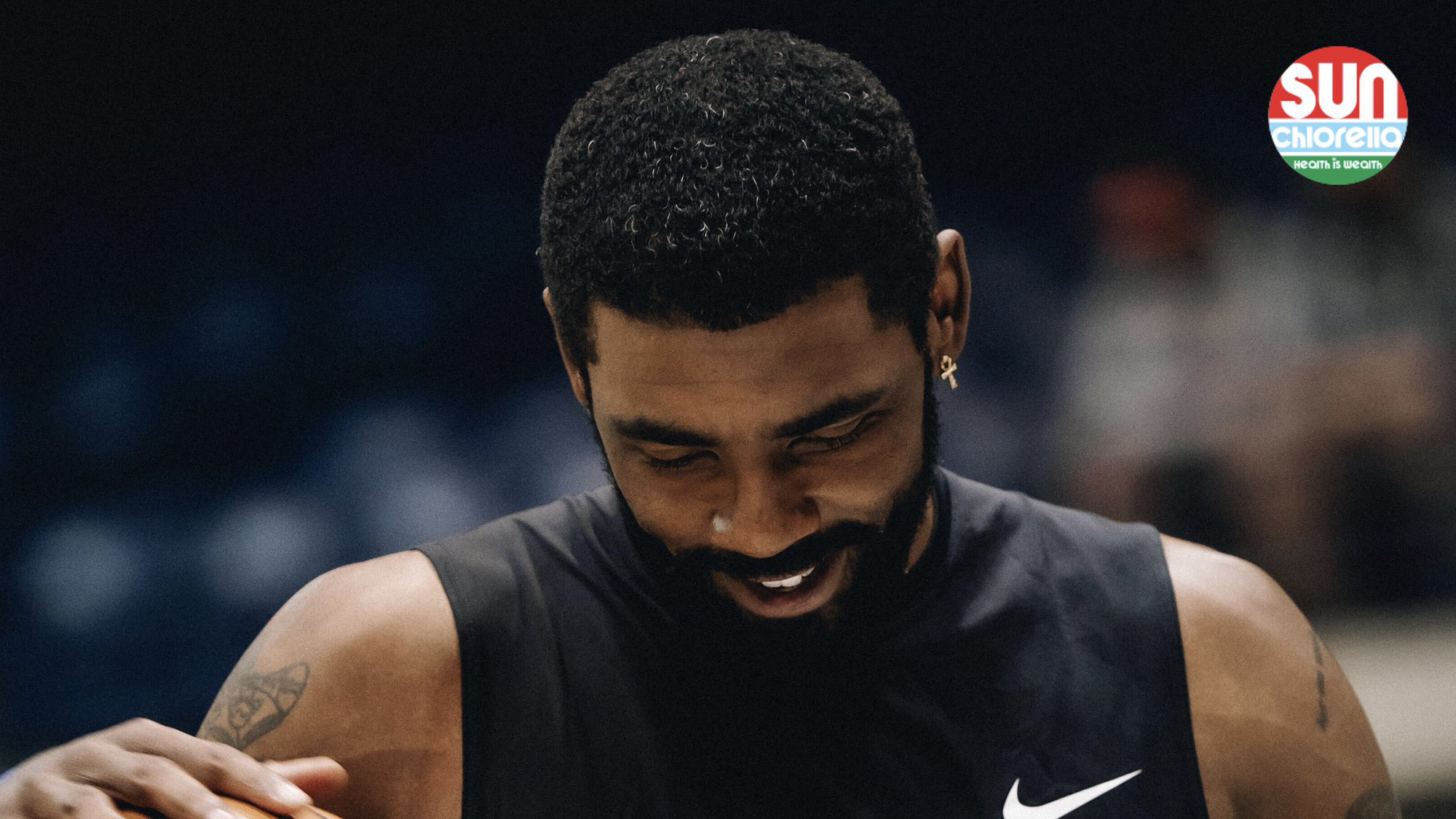 Không tập luyện tại sân nhà vì vấn đề tiêm chủng, Brooklyn Nets &quot;bó tay&quot; trước Kyrie Irving? - Ảnh 1.