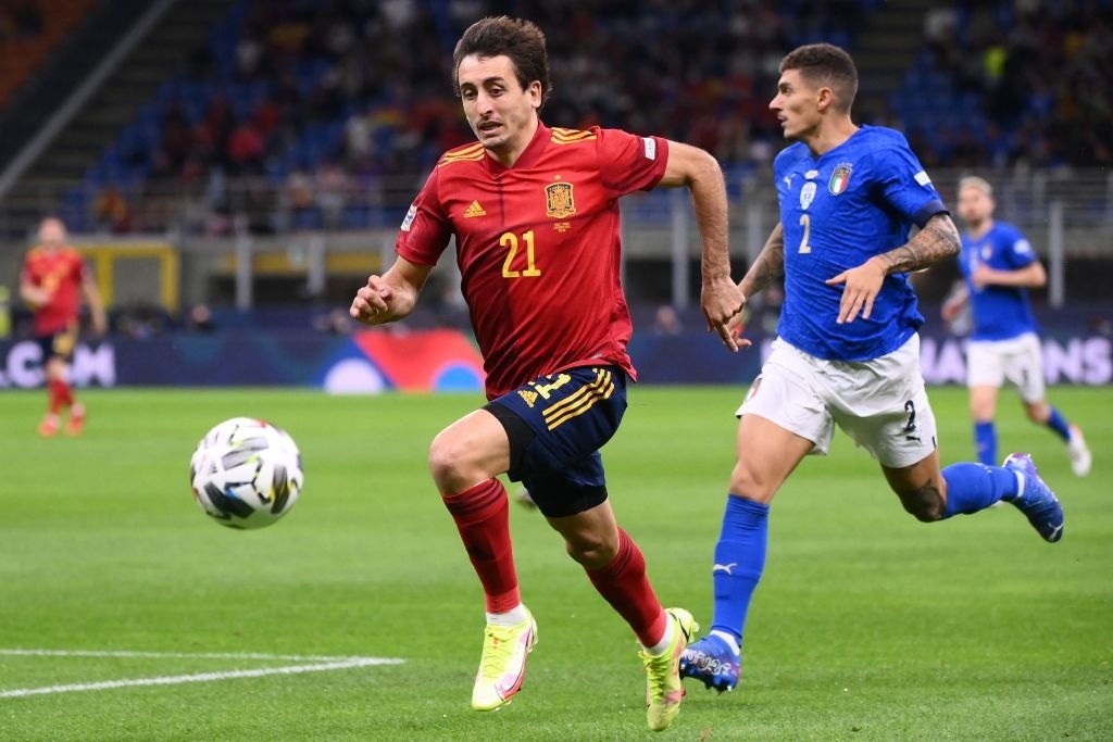 Thi đấu hơn người, Tây Ban Nha vượt qua Italia với tỉ số sát nút - Ảnh 7.