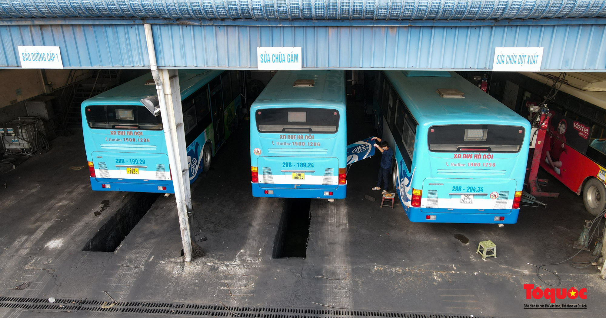 Xe buýt Hà Nội nằm dài trong bến, chờ ngày hoạt động trở lại - Ảnh 7.