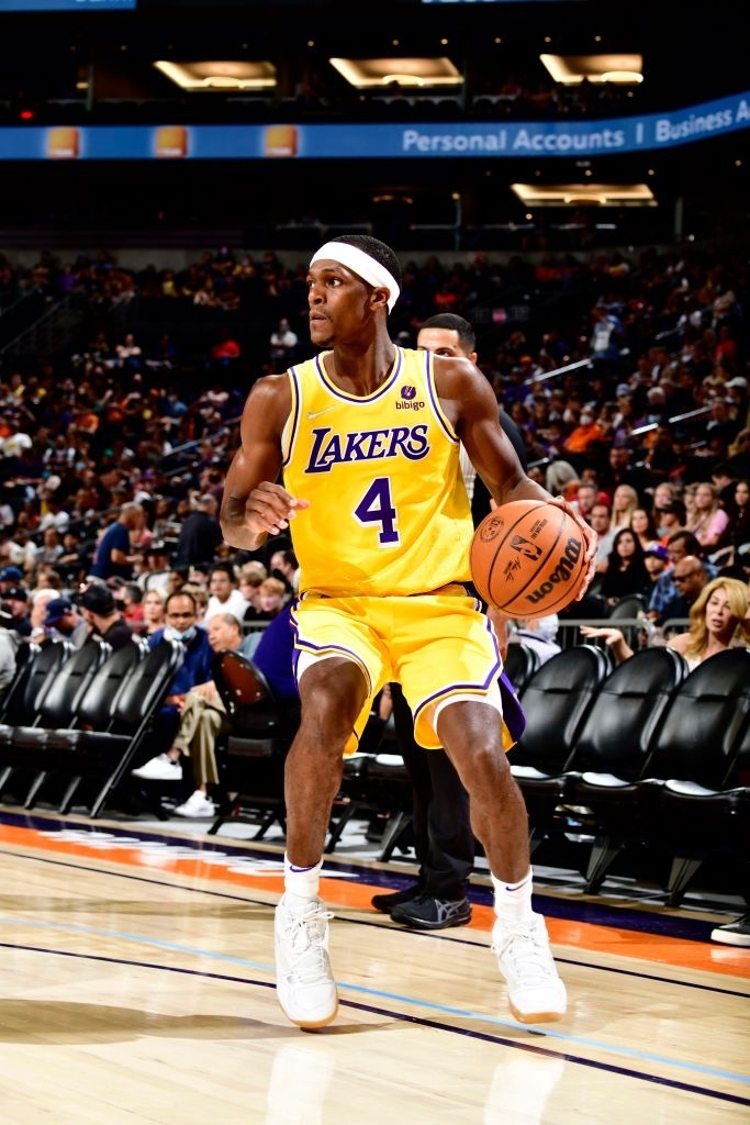 Rajon Rondo &quot;rơm rớm nước mắt&quot; trong ngày trở lại sân nhà Los Angles Lakers - Ảnh 1.