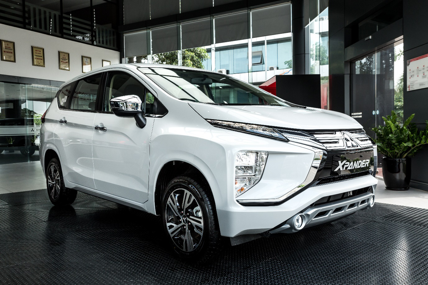 Người Việt có thể mua xe Mitsubishi dễ hơn bao giờ hết nhờ điều này - Ảnh 1. Người Việt có thể mua xe Mitsubishi dễ hơn bao giờ hết nhờ điều này - Ảnh 1.