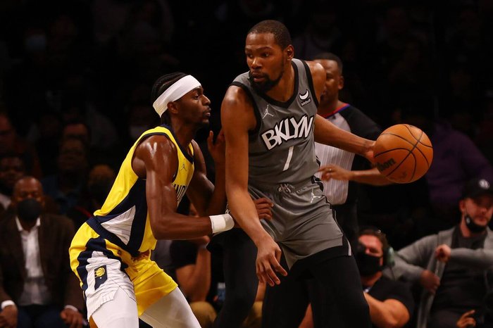 Ném bóng vào khán đài, Kevin Durant mất hơn 500 triệu đồng trong tài khoản cá nhân - Ảnh 2.