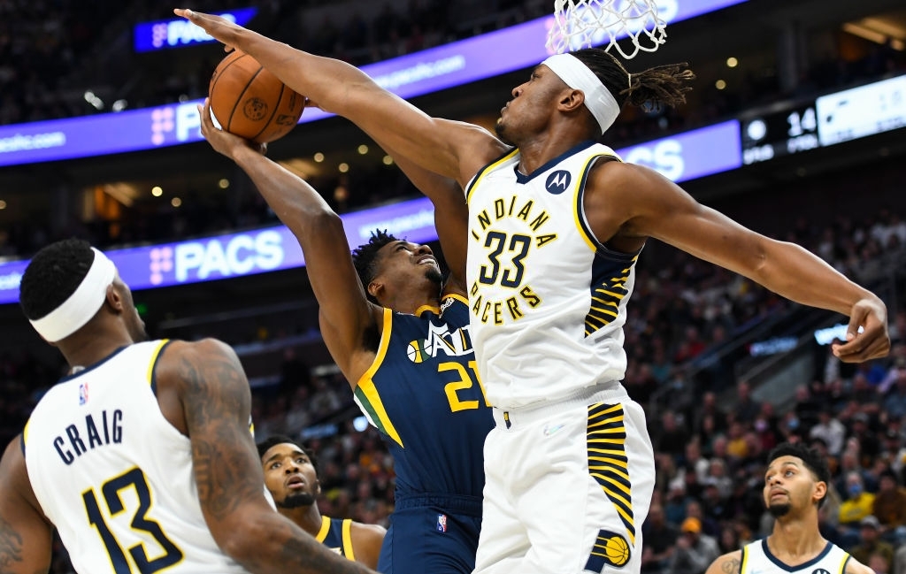 Loạn đả trên sân Vivint Arena, Utah Jazz mất 3 trụ cột cùng thất bại trước Indiana Pacers - Ảnh 3.